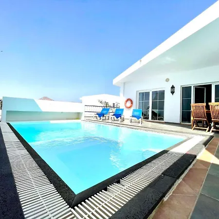 빌라 Amplia Con Piscina Privada Y 2 Dormitorios,