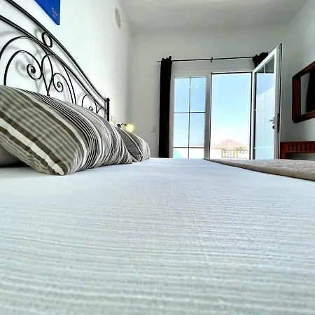 Amplia Con Piscina Privada Y 2 Dormitorios, 푸에르토카레로