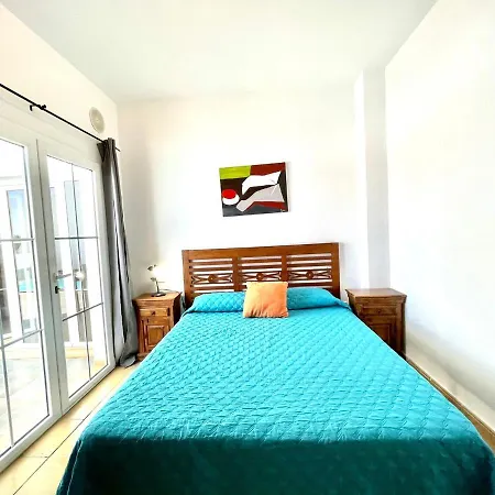 Villa Amplia Con Piscina Privada Y 2 Dormitorios,