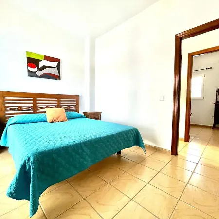 Villa Amplia Con Piscina Privada Y 2 Dormitorios, *